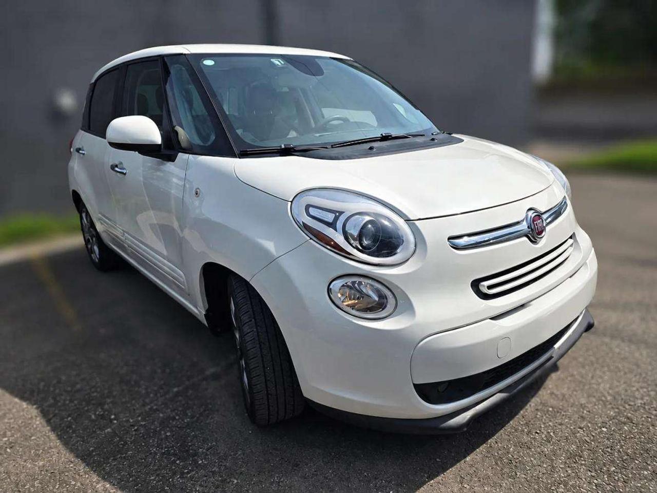 2014 Fiat 500L Lounge Photo2