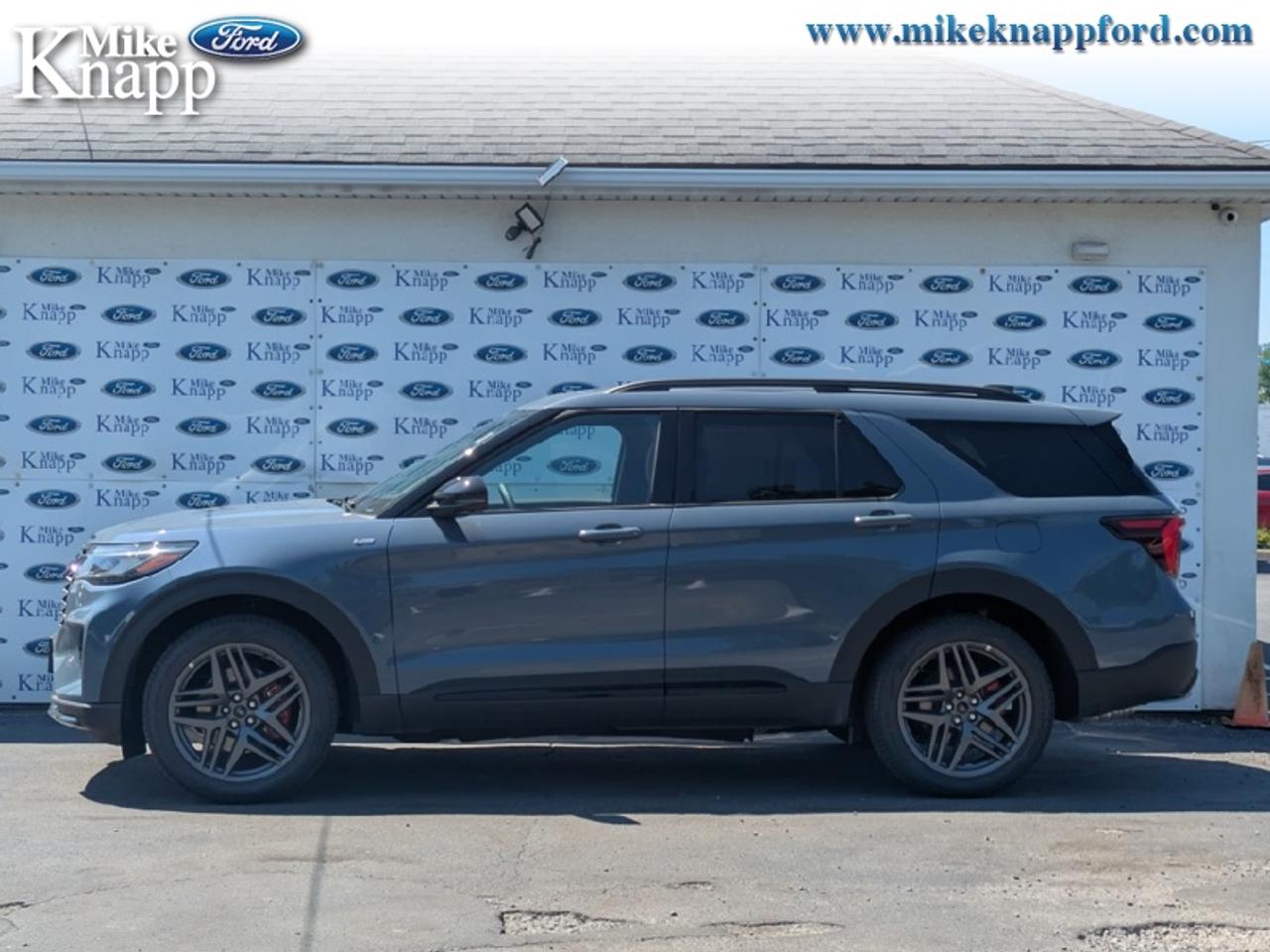2026 Ford Explorer ST-Line Photo