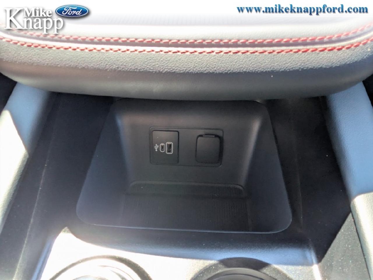 2026 Ford Explorer ST-Line Photo
