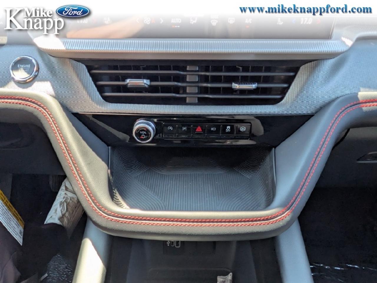 2026 Ford Explorer ST-Line Photo