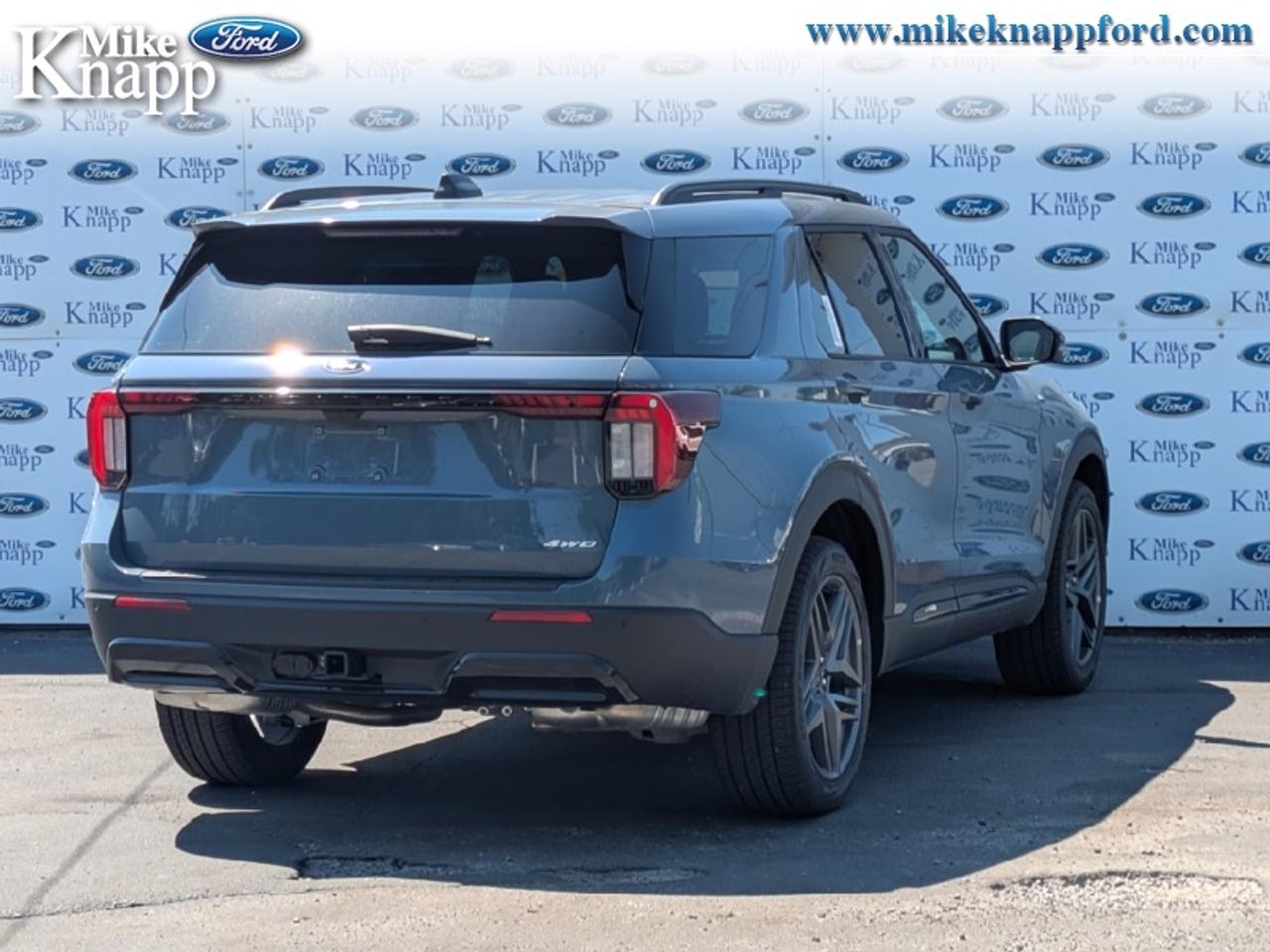 2026 Ford Explorer ST-Line Photo