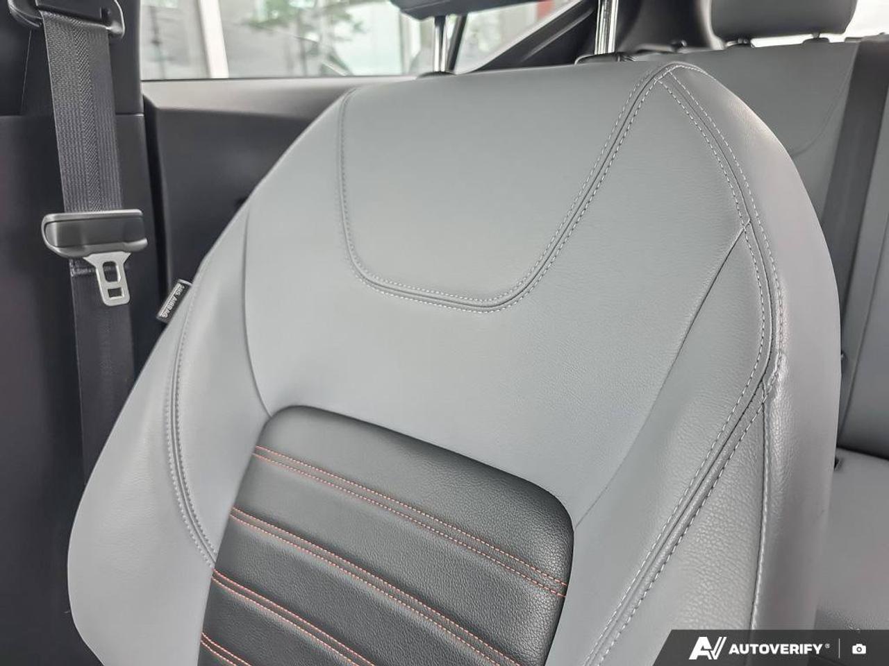 2024 Nissan Kicks SR | Apple Car Play | Android Auto | Heated Seats | Photo