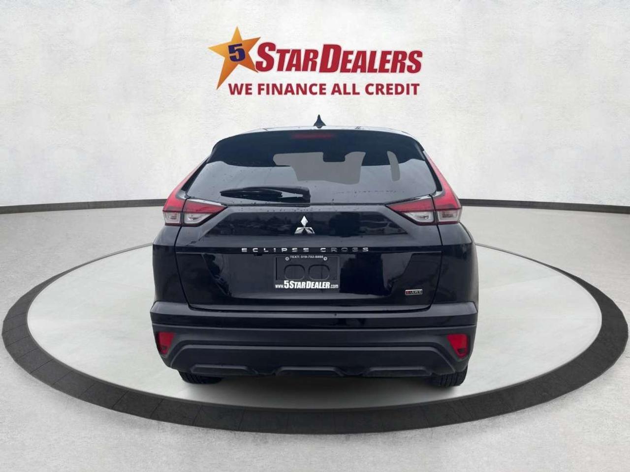 2023 Mitsubishi Eclipse Cross SE Photo