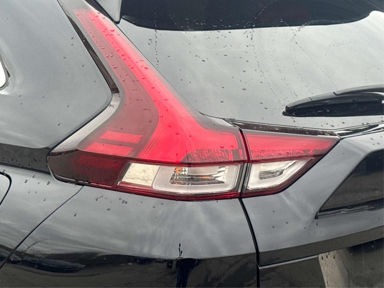2023 Mitsubishi Eclipse Cross SE Photo