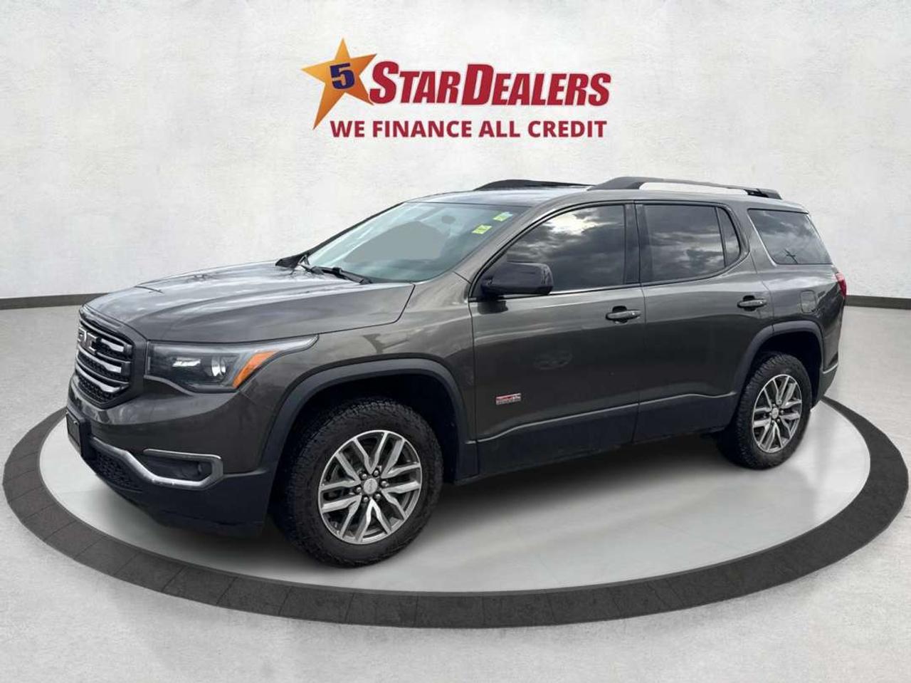 2019 GMC Acadia SLE Photo2