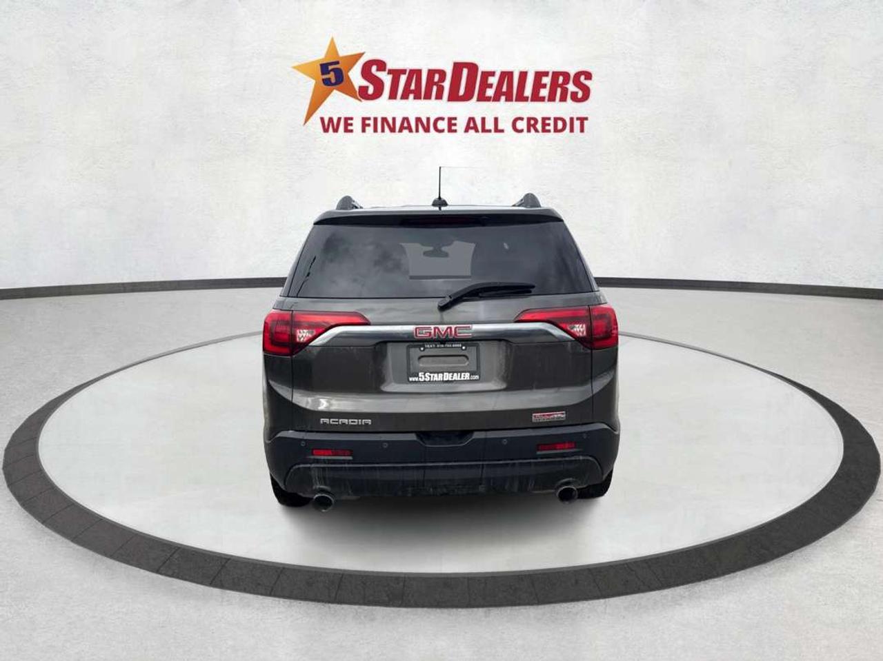 2019 GMC Acadia SLE Photo