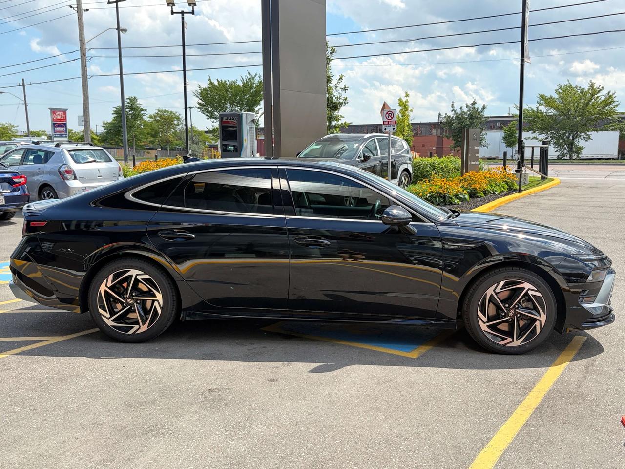 2025 Hyundai Sonata CERTIFIED PRE-OWNED   PREFERRED TREND Photo