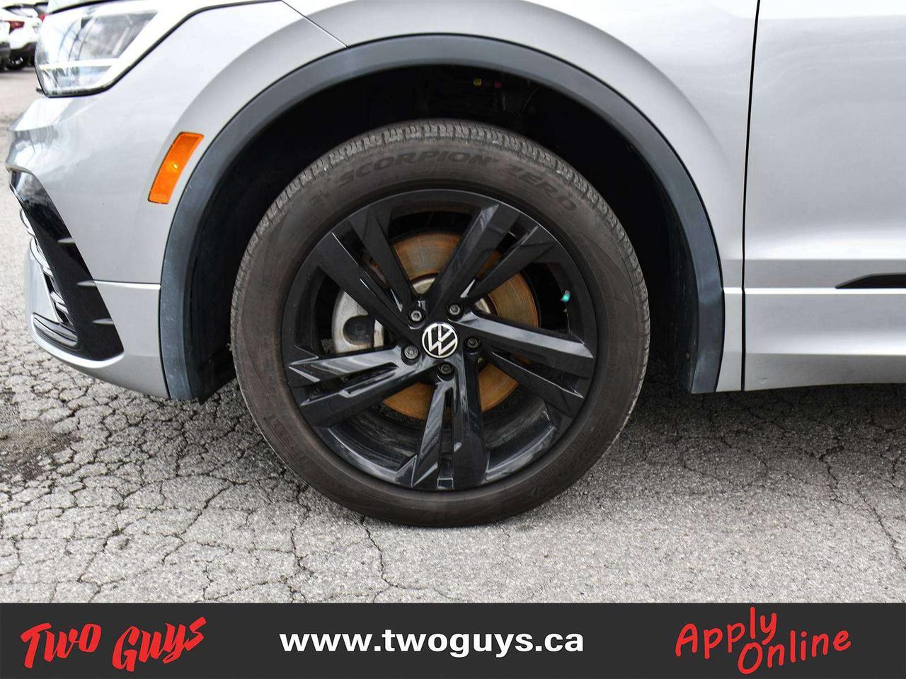 2024 Volkswagen Tiguan Comfortline R-Line Black Edition 4Motion AWD Photo