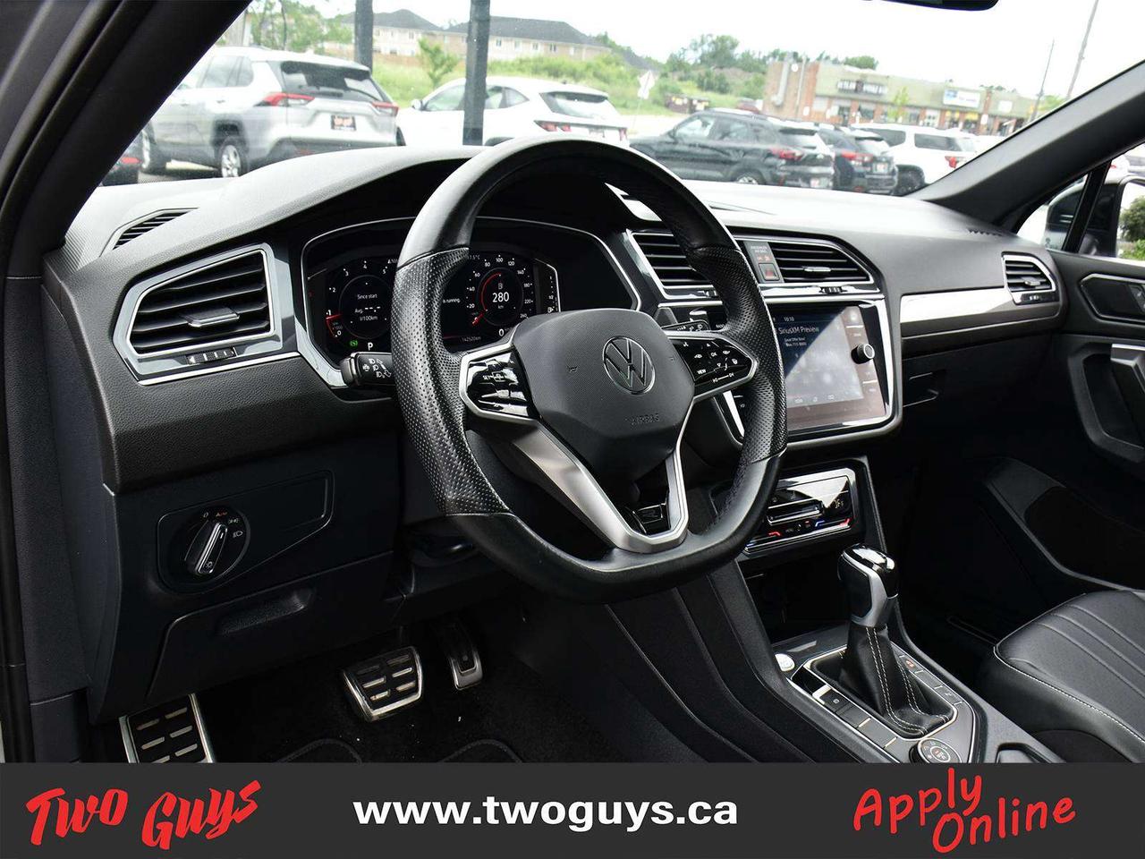 2024 Volkswagen Tiguan Comfortline R-Line Black Edition 4Motion AWD Photo