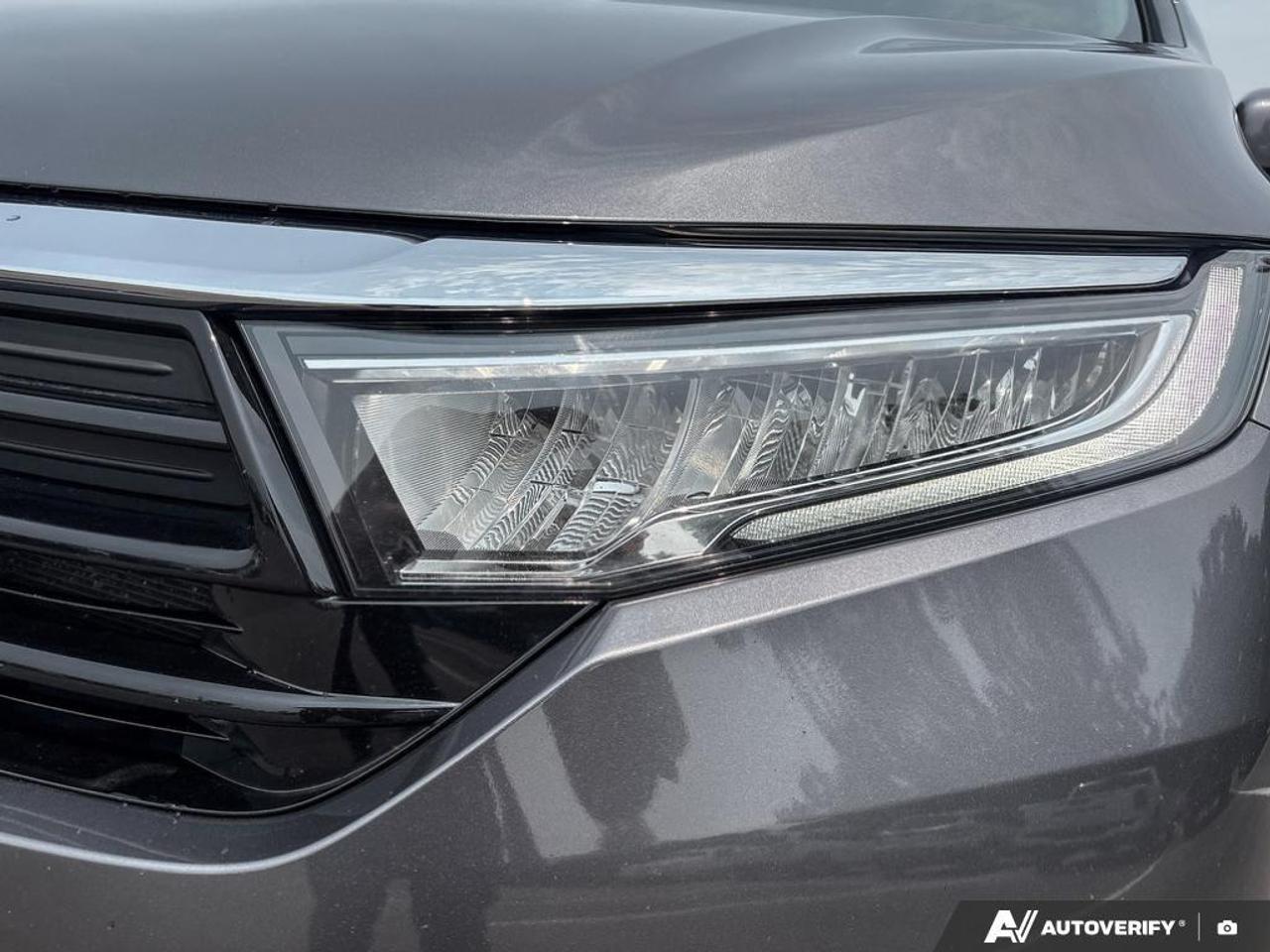 2023 Honda Odyssey Touring Passenger Van Photo