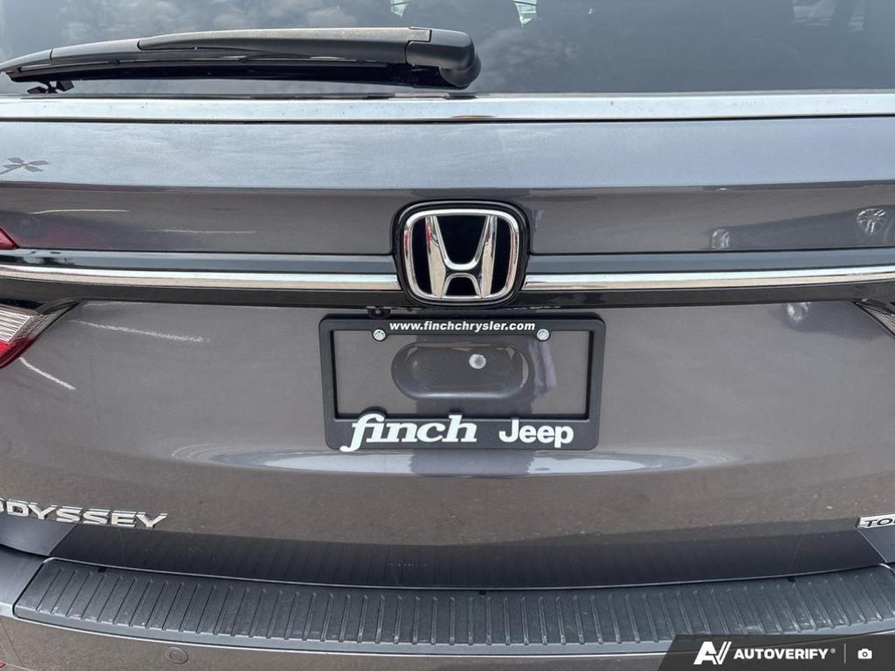 2023 Honda Odyssey Touring Passenger Van Photo