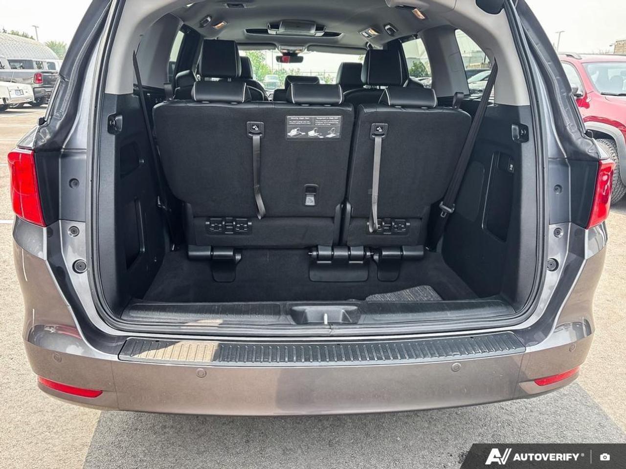 2023 Honda Odyssey Touring Passenger Van Photo