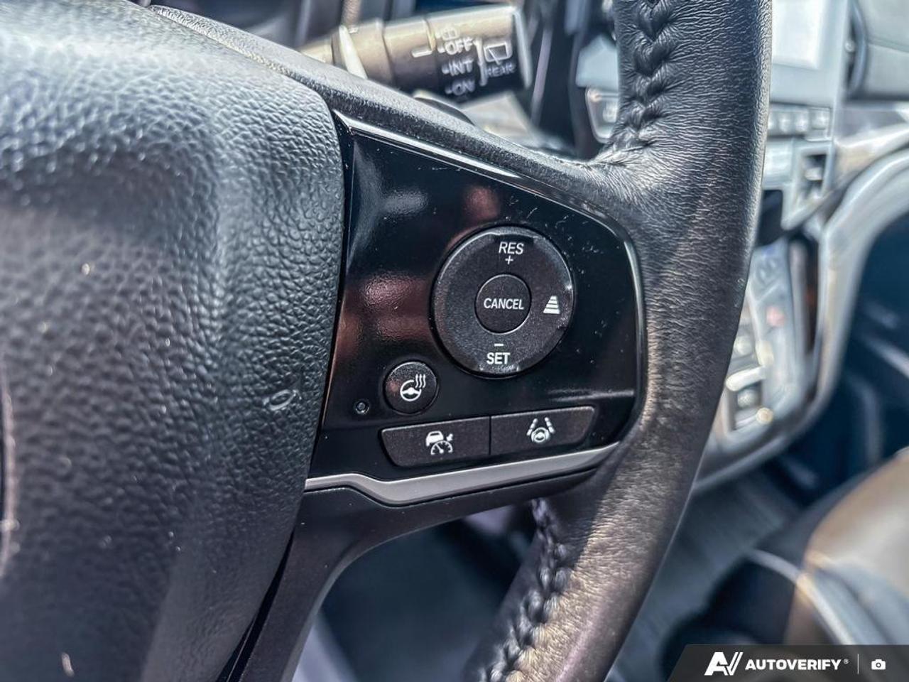 2023 Honda Odyssey Touring Passenger Van Photo