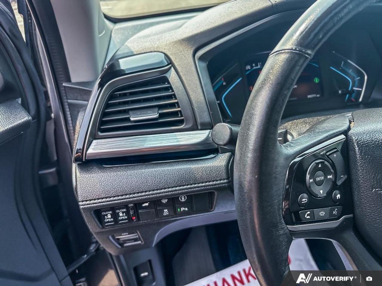 2023 Honda Odyssey Touring Passenger Van Photo