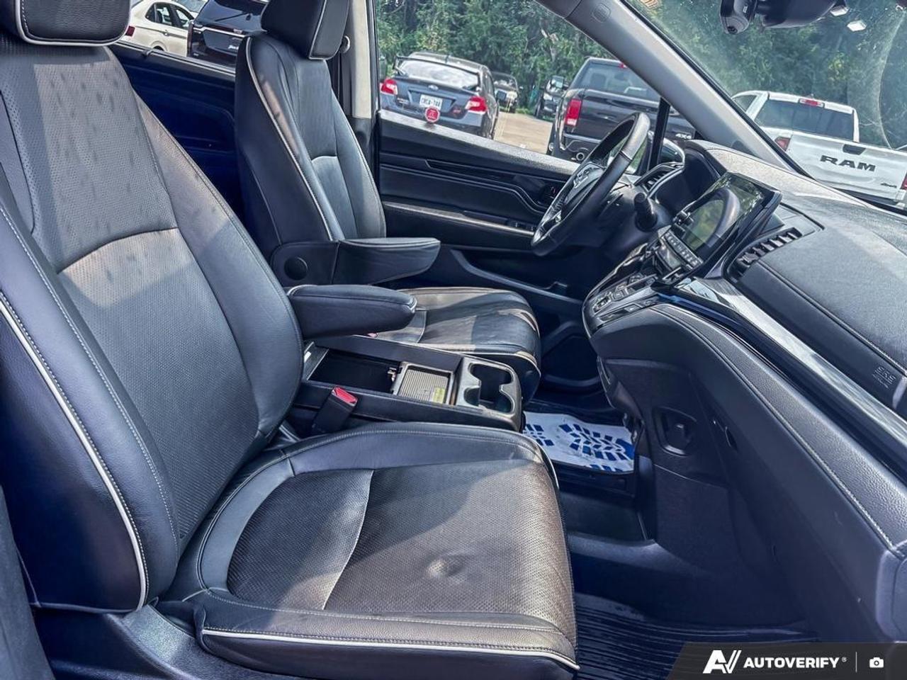 2023 Honda Odyssey Touring Passenger Van Photo