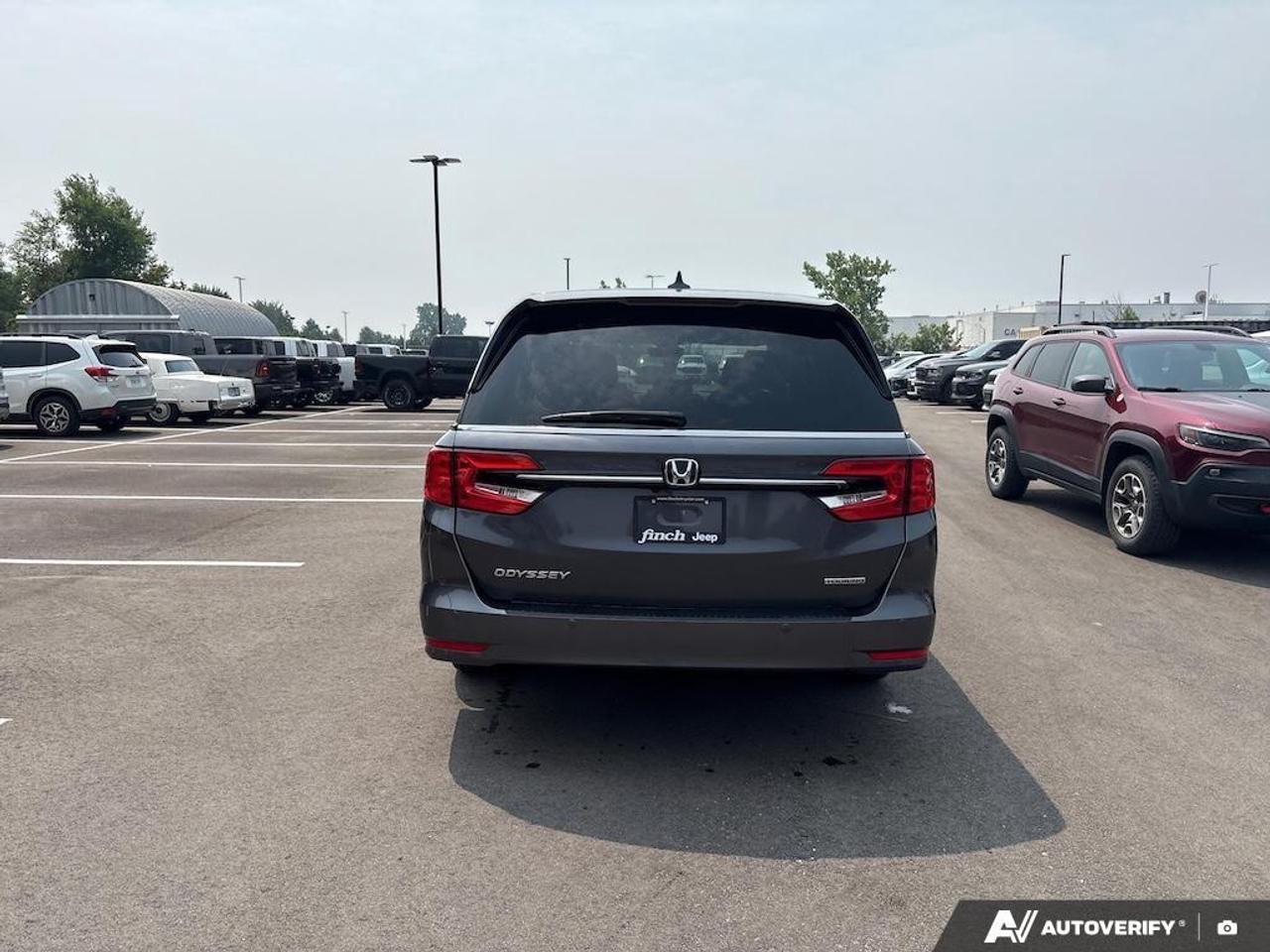 2023 Honda Odyssey Touring Passenger Van Photo