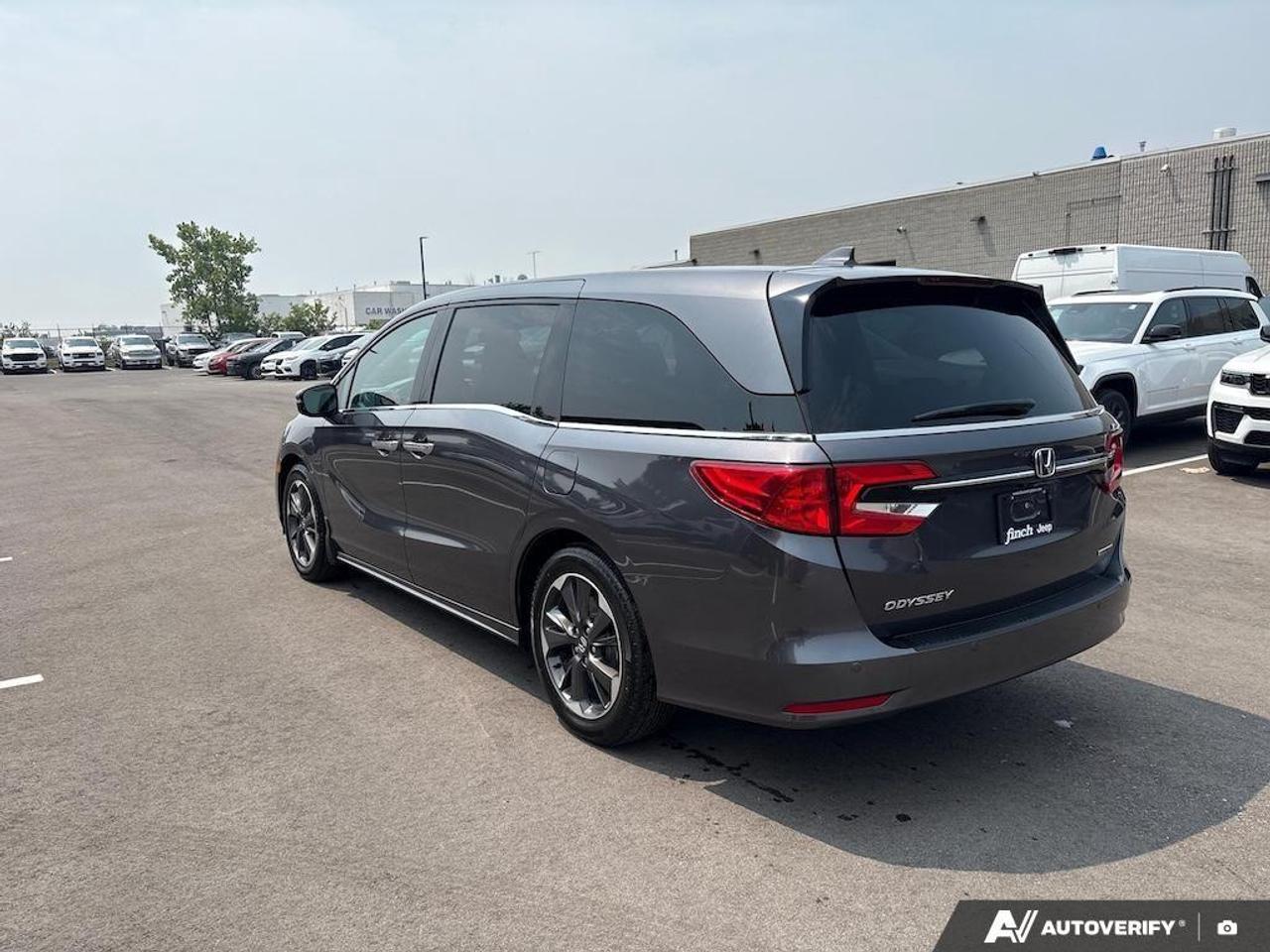 2023 Honda Odyssey Touring Passenger Van Photo