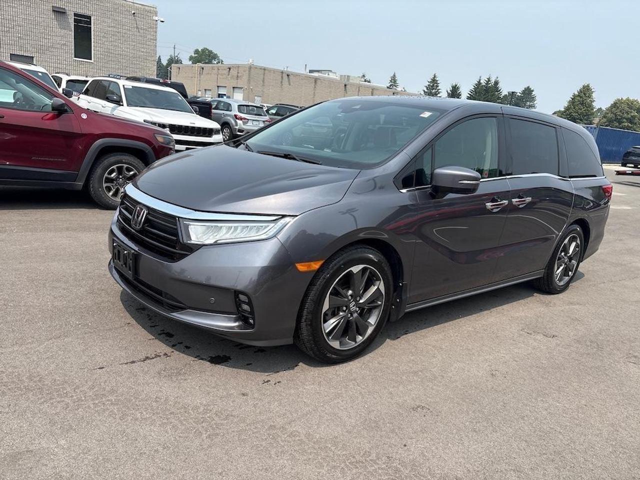 2023 Honda Odyssey Touring Passenger Van Photo0
