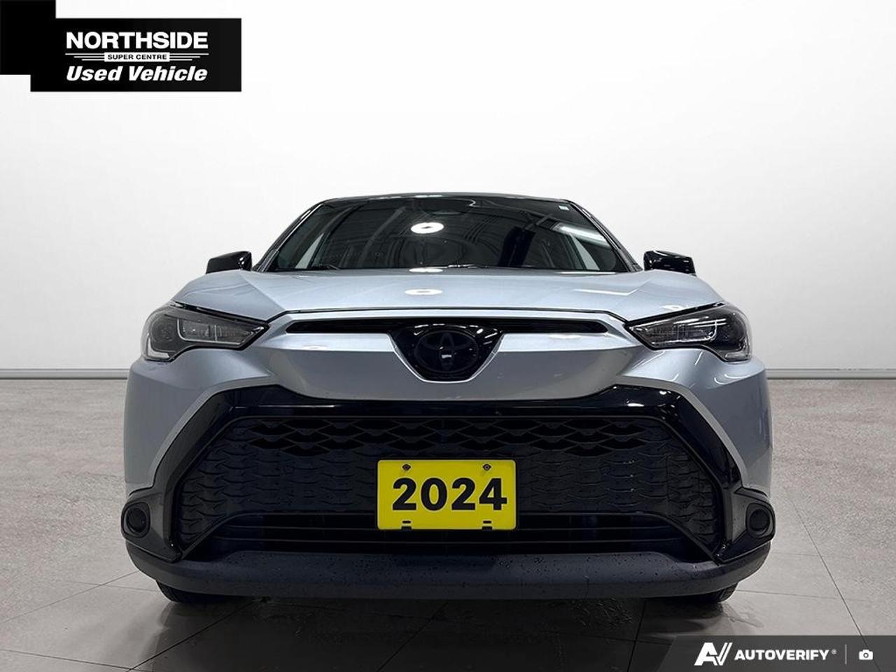 2024 Toyota Corolla Cross HYBRID SE AWD Photo5