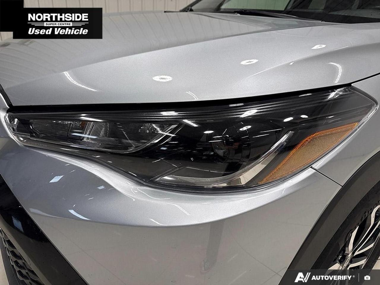 2024 Toyota Corolla Cross HYBRID SE AWD Photo