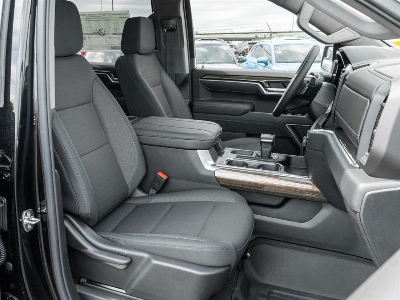 2026 Chevrolet Silverado 1500 RST Photo
