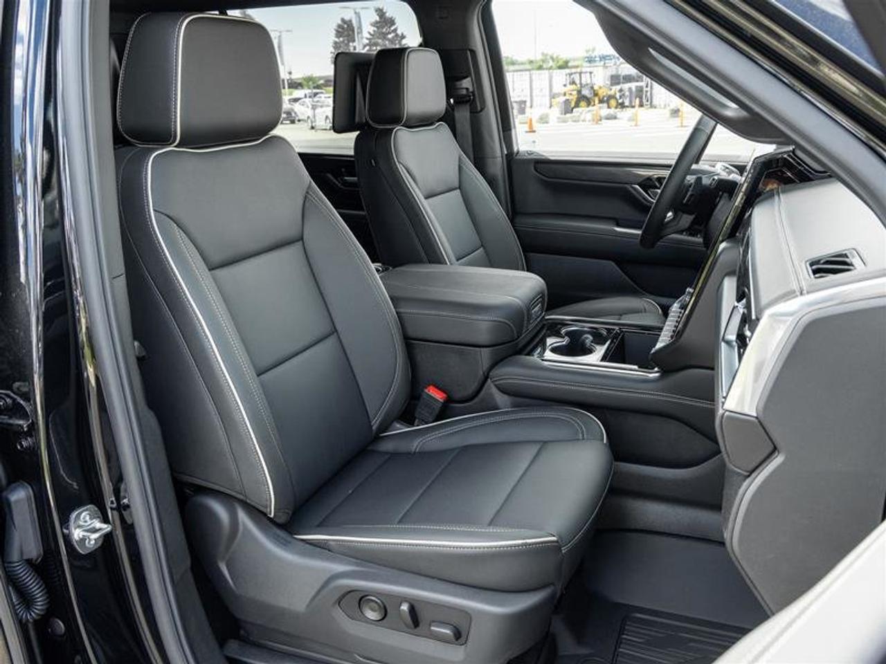 2026 GMC Yukon XL Elevation Photo