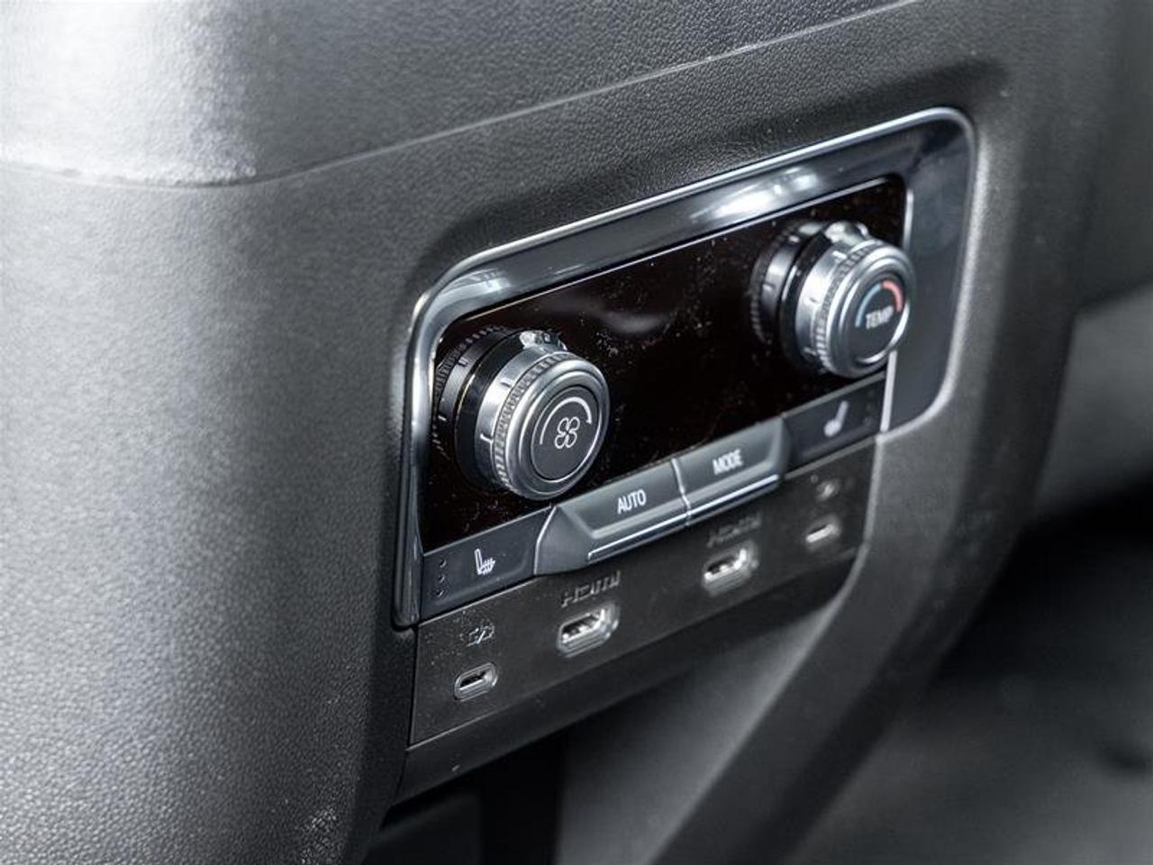 2026 GMC Yukon XL Elevation Photo