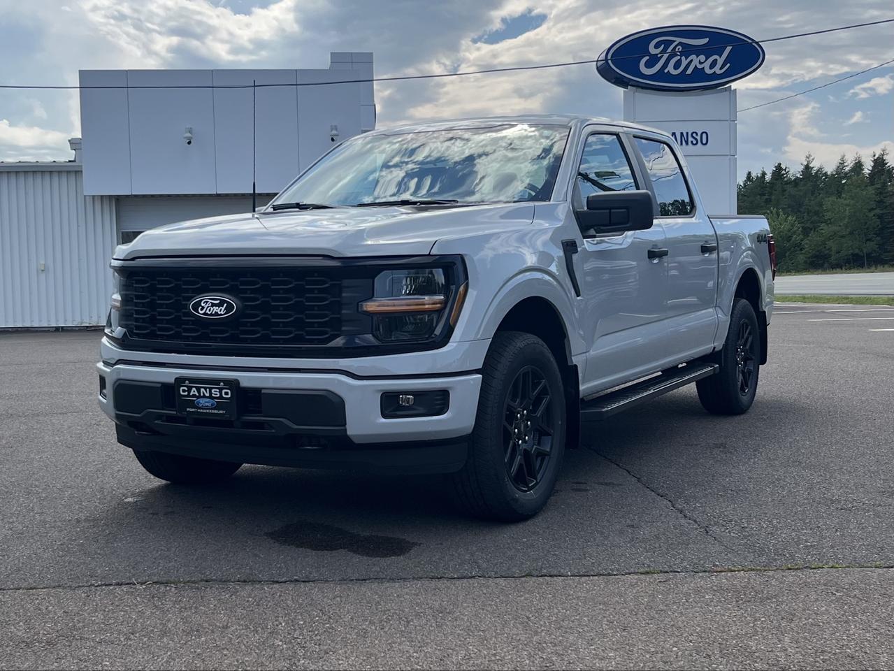 2026 Ford F-150 STX 4WD SuperCrew 5.5' Box Photo2