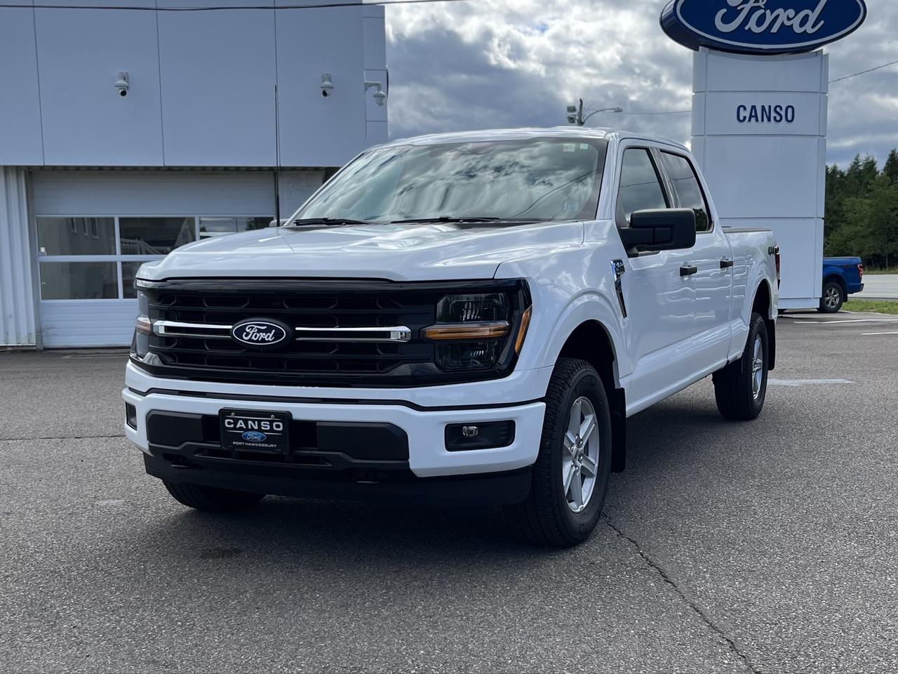 2026 Ford F-150 XLT 4WD SuperCrew 6.5' Box Photo2