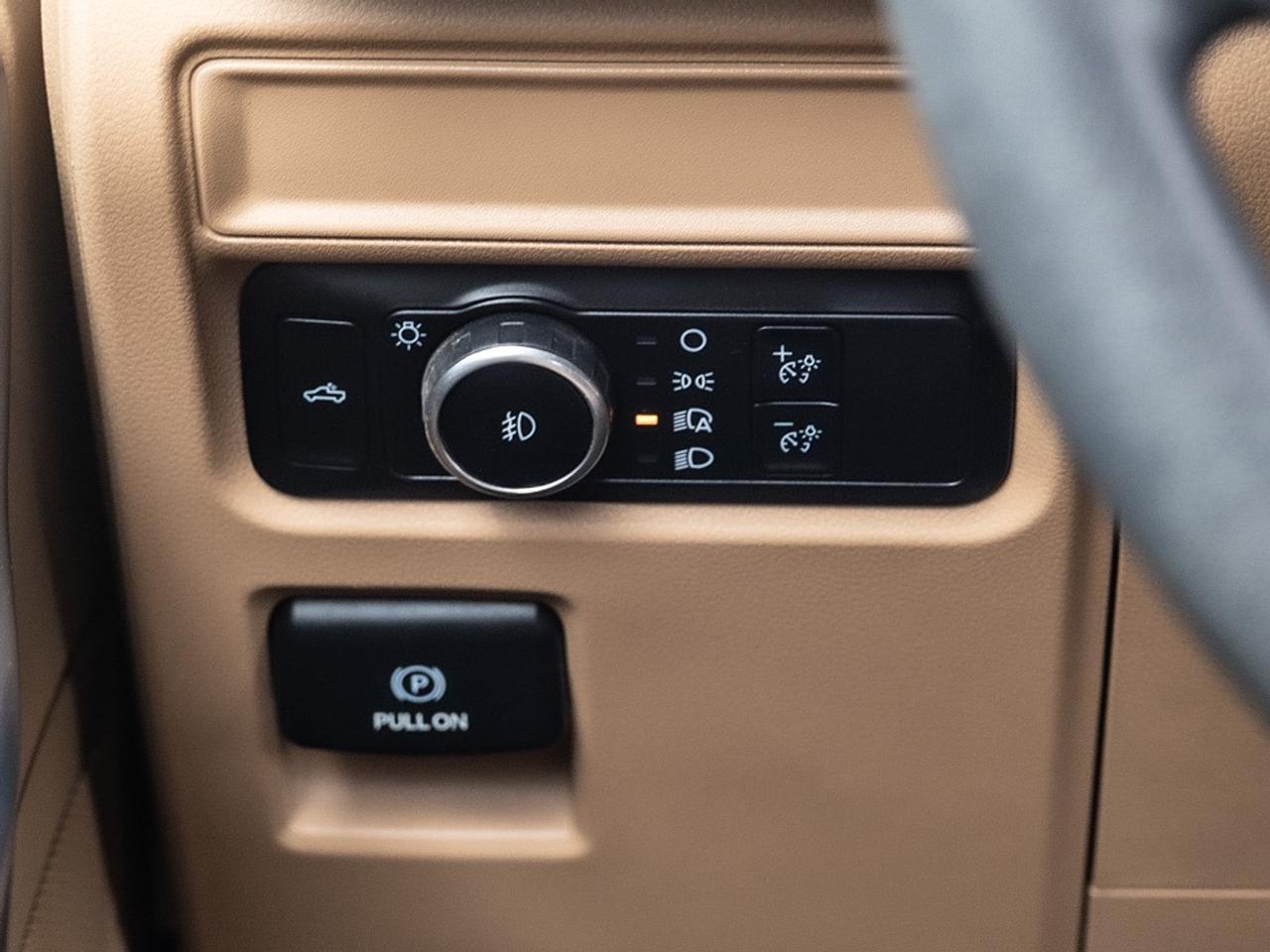 2023 Ford F-150 XLT Photo10