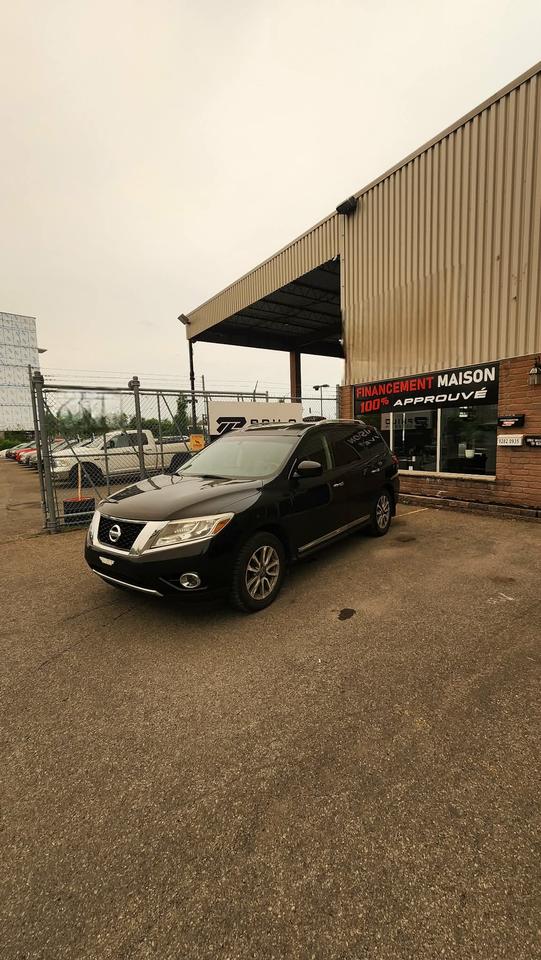 2014 Nissan Pathfinder S - Photo #1