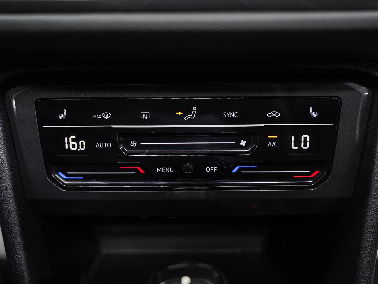 2023 Volkswagen Tiguan COMFORTLINE R-LINE AWD | BLK Edition | Pano roof