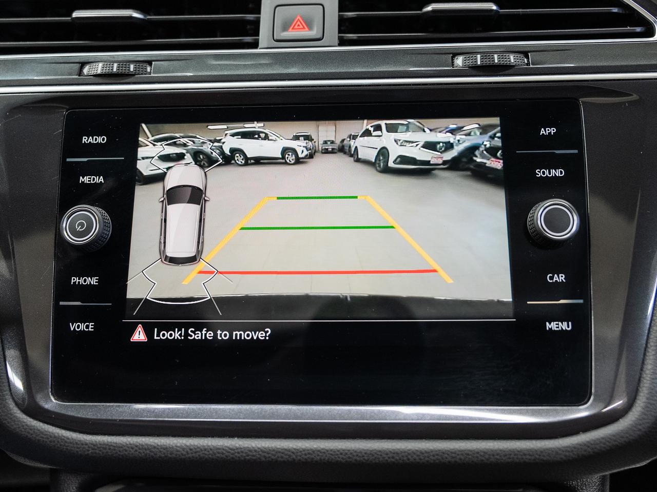 2023 Volkswagen Tiguan COMFORTLINE R-LINE AWD | BLK Edition | Pano roof