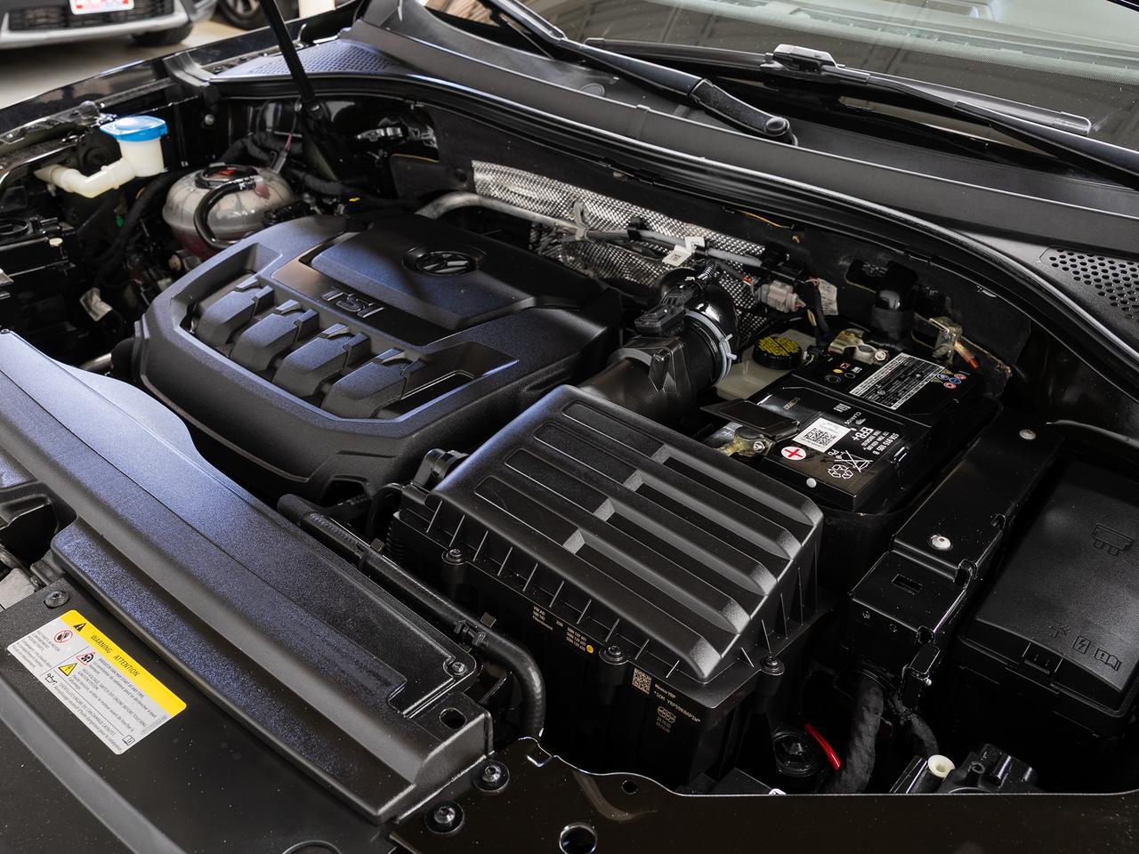 2023 Volkswagen Tiguan COMFORTLINE R-LINE AWD | BLK Edition | Pano roof