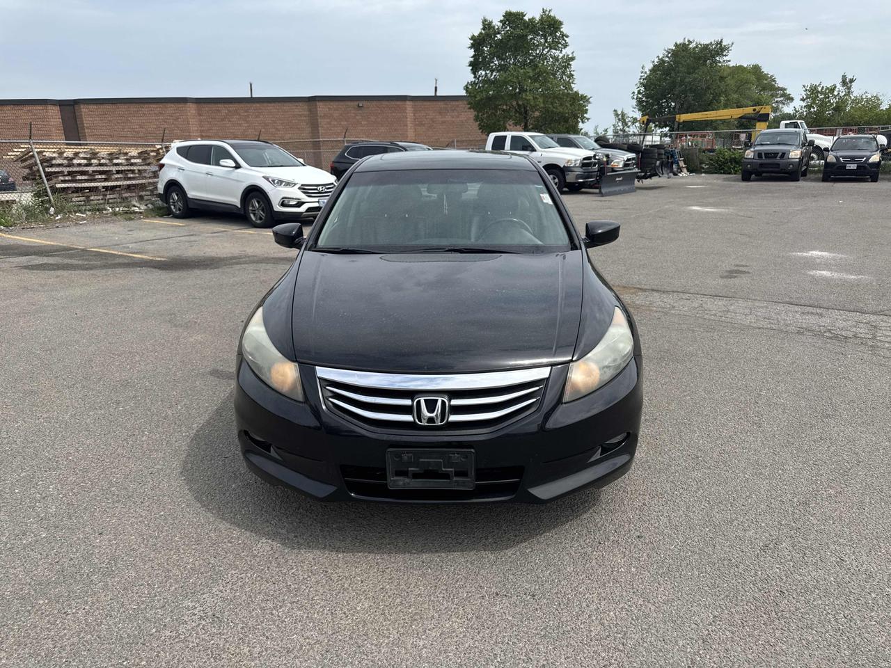 2011 Honda Accord AS IS Photo2