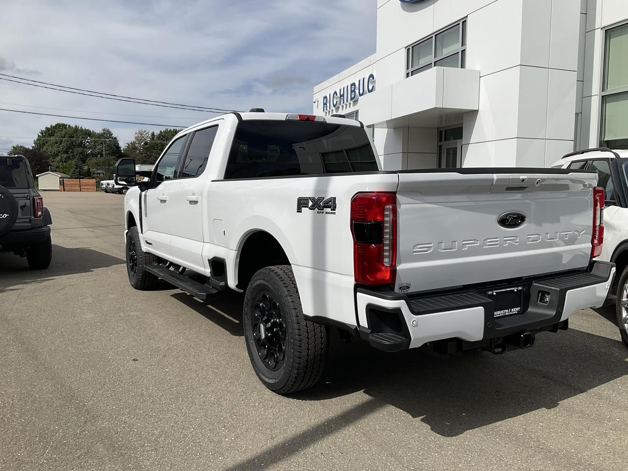 2026 Ford F-350 Super Duty SRW XLT Photo4