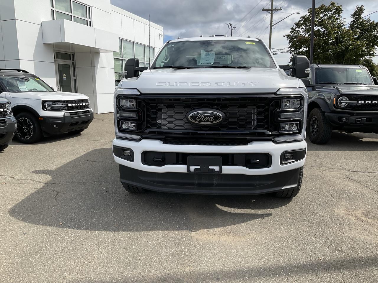 2026 Ford F-350 Super Duty SRW XLT Photo1