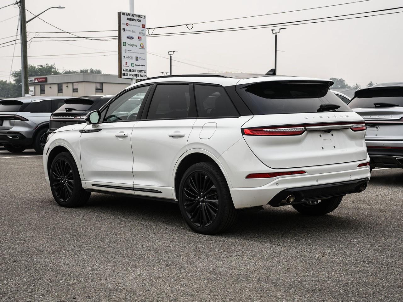 2024 Lincoln Corsair Reserve AWD Photo2