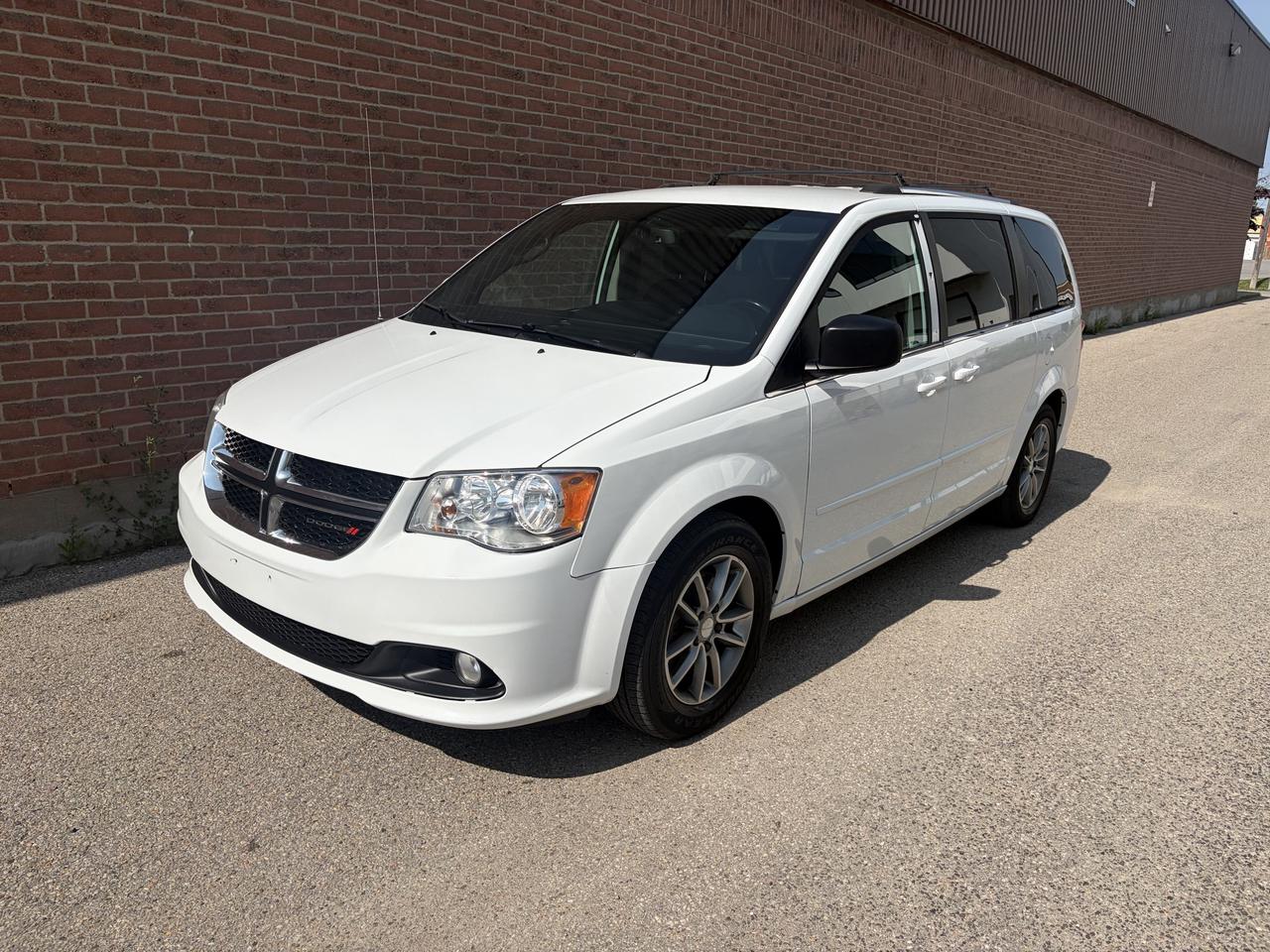<html>
<p>CERTIFIED </p>
<p>WHITE ON BLACK LEATHER, NON SMOKER, VERY CLEAN, REAR DVD, AC, NEW TIRES. </p>
</html>