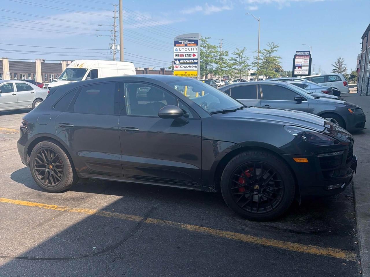 Used 2018 Porsche Macan GTS AWD| CLEAN TITLE | FULLY LOADED| for sale in Mississauga, ON