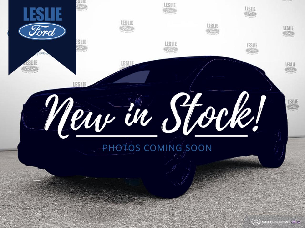 2023 Ford Edge Titanium AWD Photo0