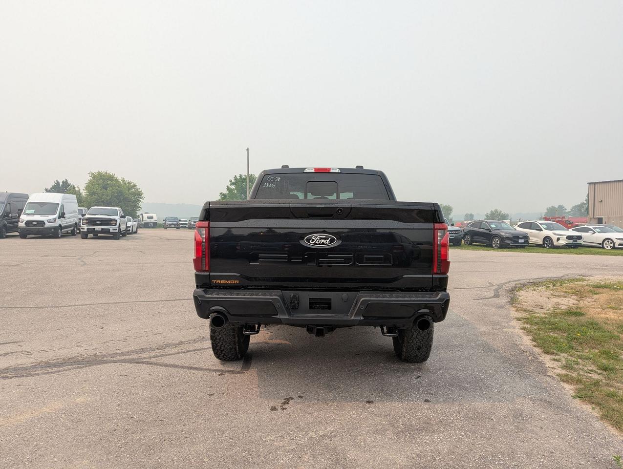 2026 Ford F-150 Tremor SuperCrew 401A 4x4 Photo4