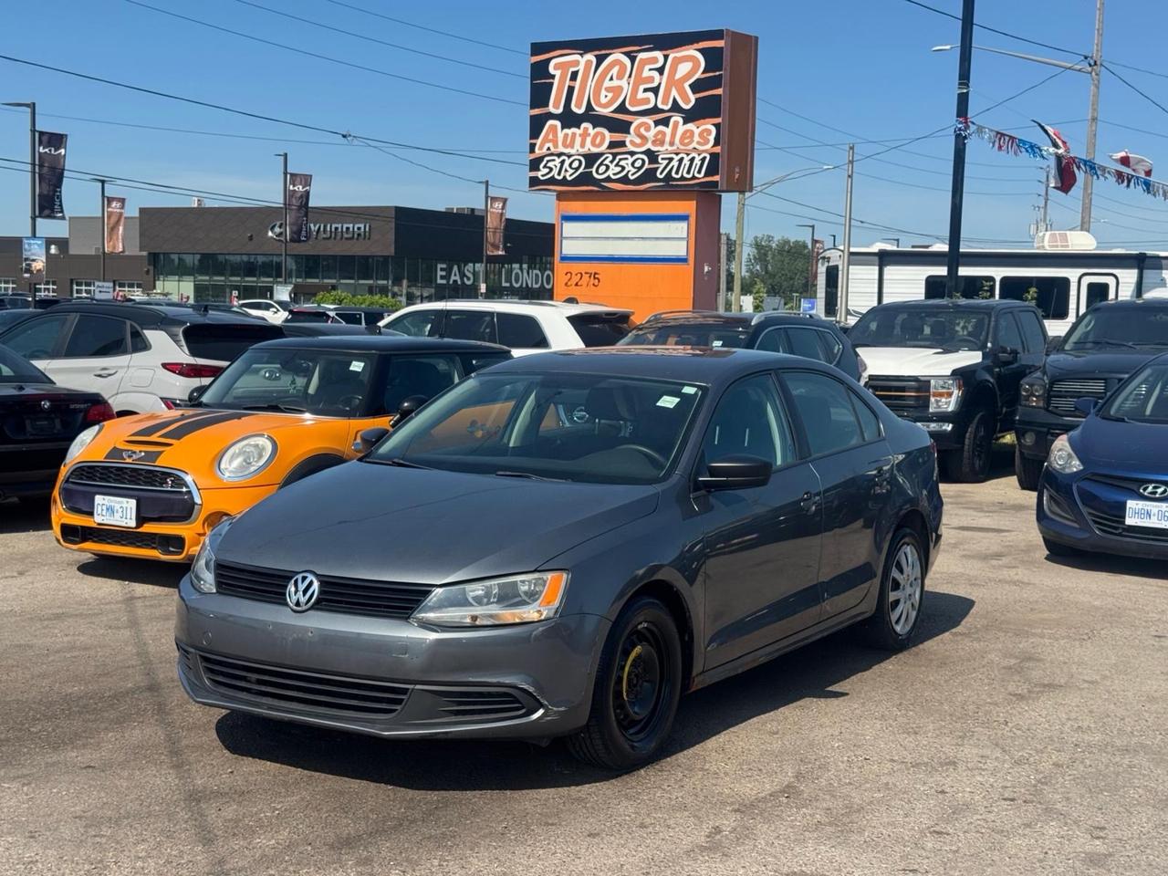 2011 Volkswagen Jetta AS IS SPECIAL, TRENDLINE, AUTO, ONLY 114KMS - Photo #1