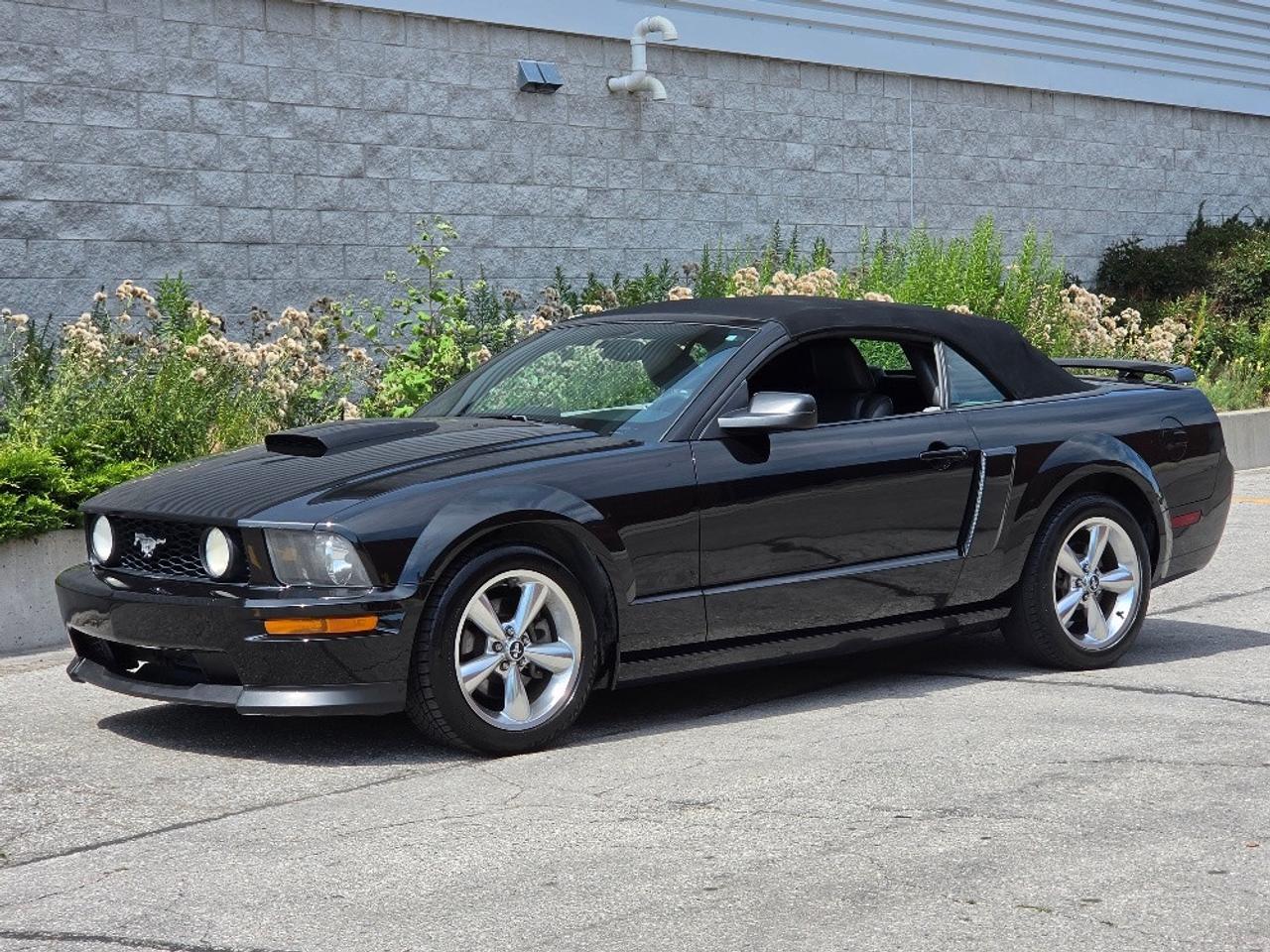 2007 Ford Mustang GT CONVERTIBLE-V8-5 SPEED MANUAL-CERTIFIED Photo1