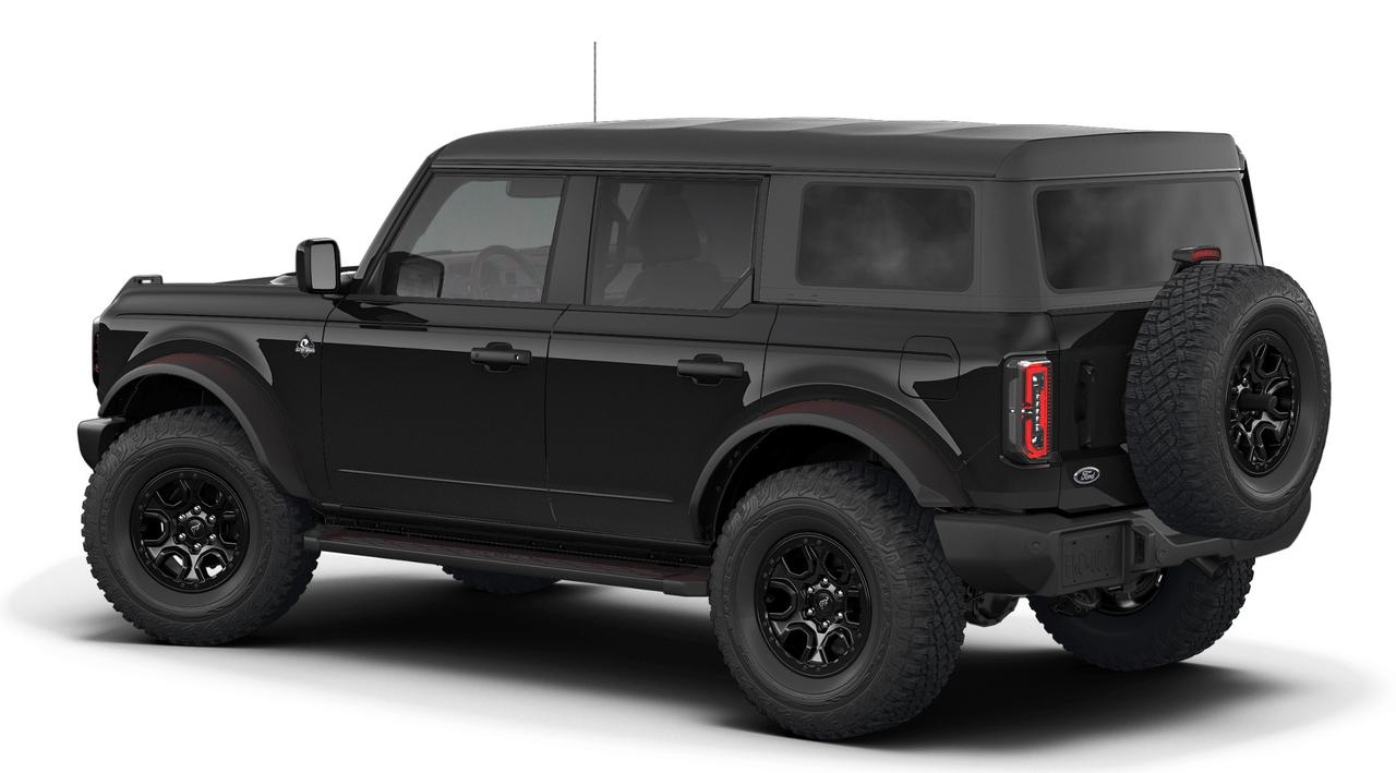 2026 Ford Bronco Outer Banks Photo5