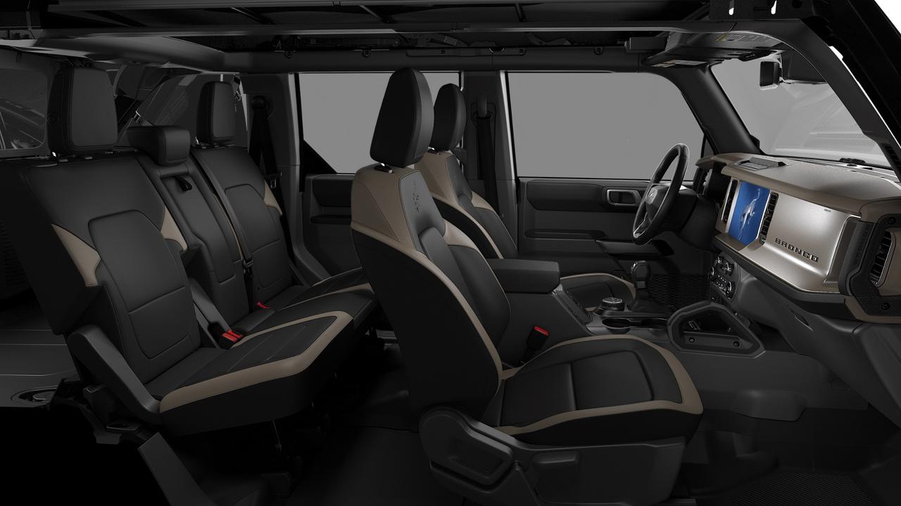 2026 Ford Bronco Outer Banks Photo5