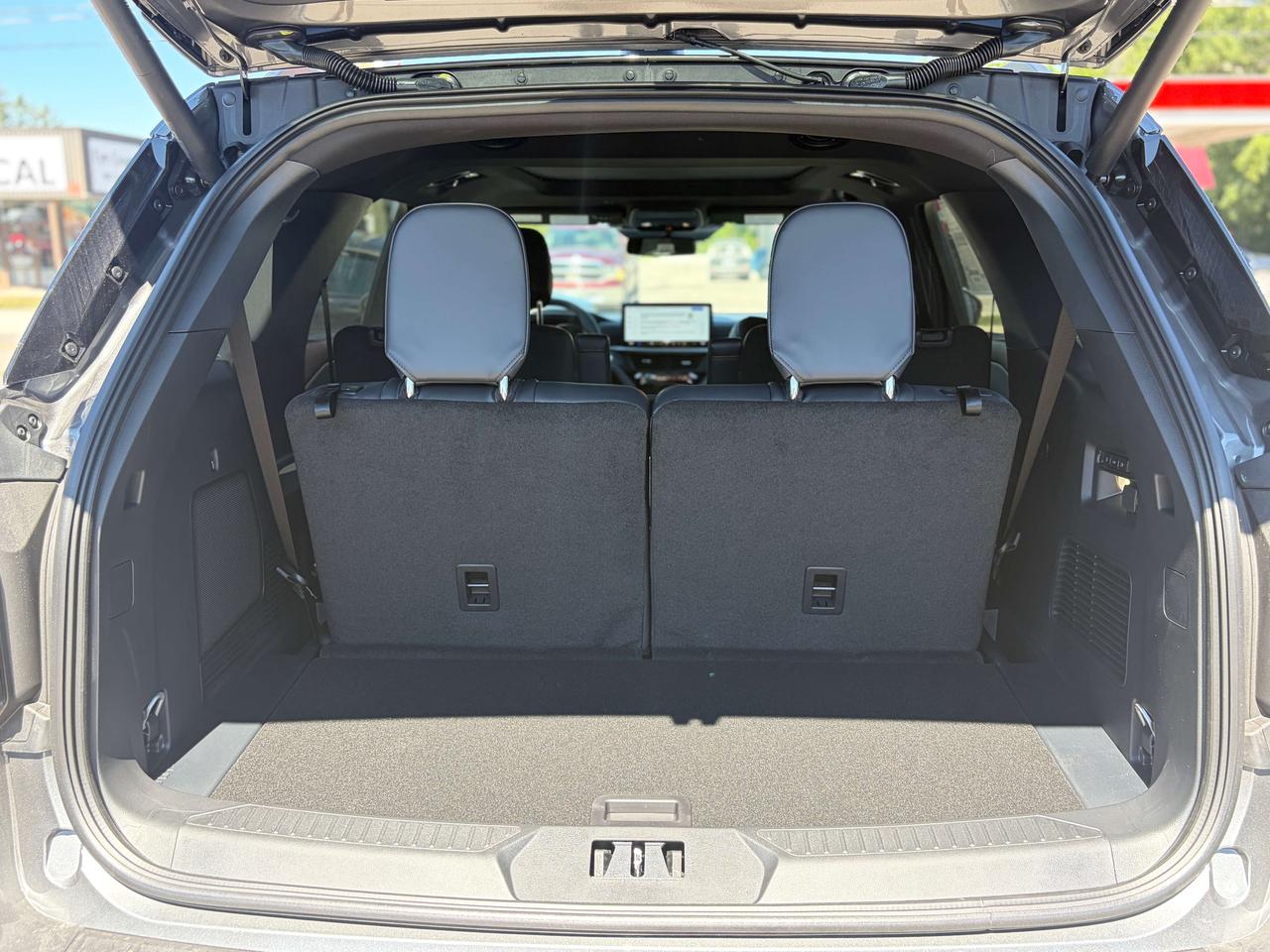 2026 Ford Explorer TREMOR 4WD 800A Photo