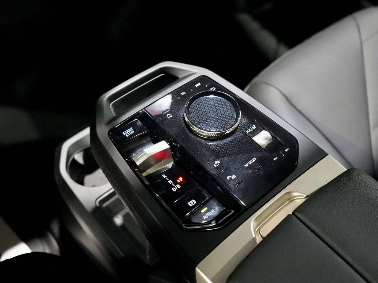 2023 BMW iX NO ACCIDENT|xDrive50|MASSAGE |DRIVER ASSIST Photo