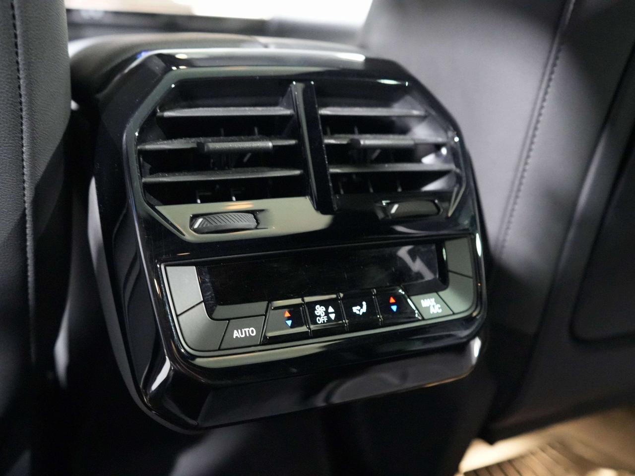2023 BMW iX NO ACCIDENT|xDrive50|MASSAGE |DRIVER ASSIST Photo