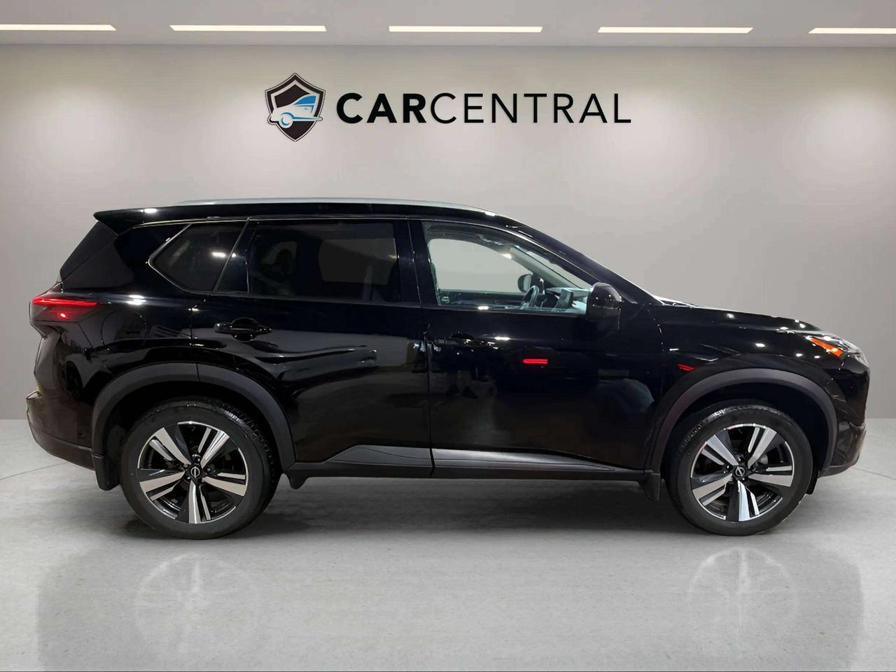 2024 Nissan Rogue SL | CLEAN CARFAX | GOOGLE MAPS | PRO PILOT ASSIST Photo
